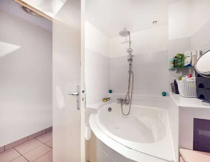 Maison à COURTHEZON