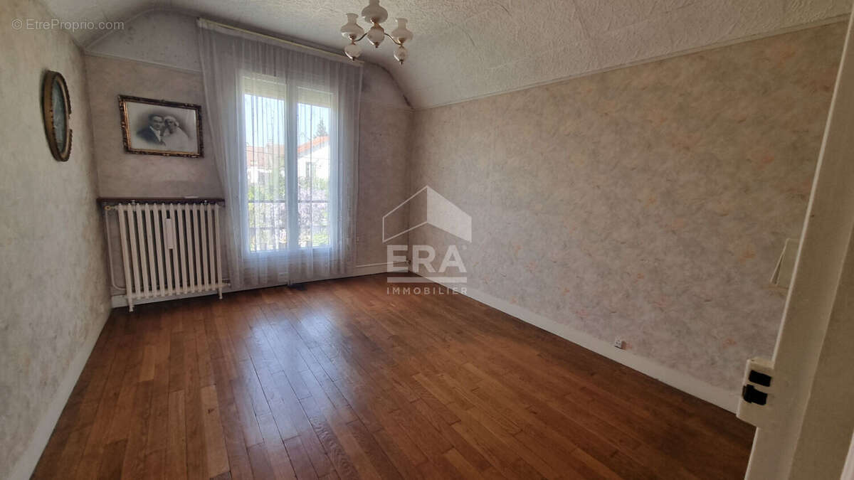 Maison à NEUILLY-SUR-MARNE