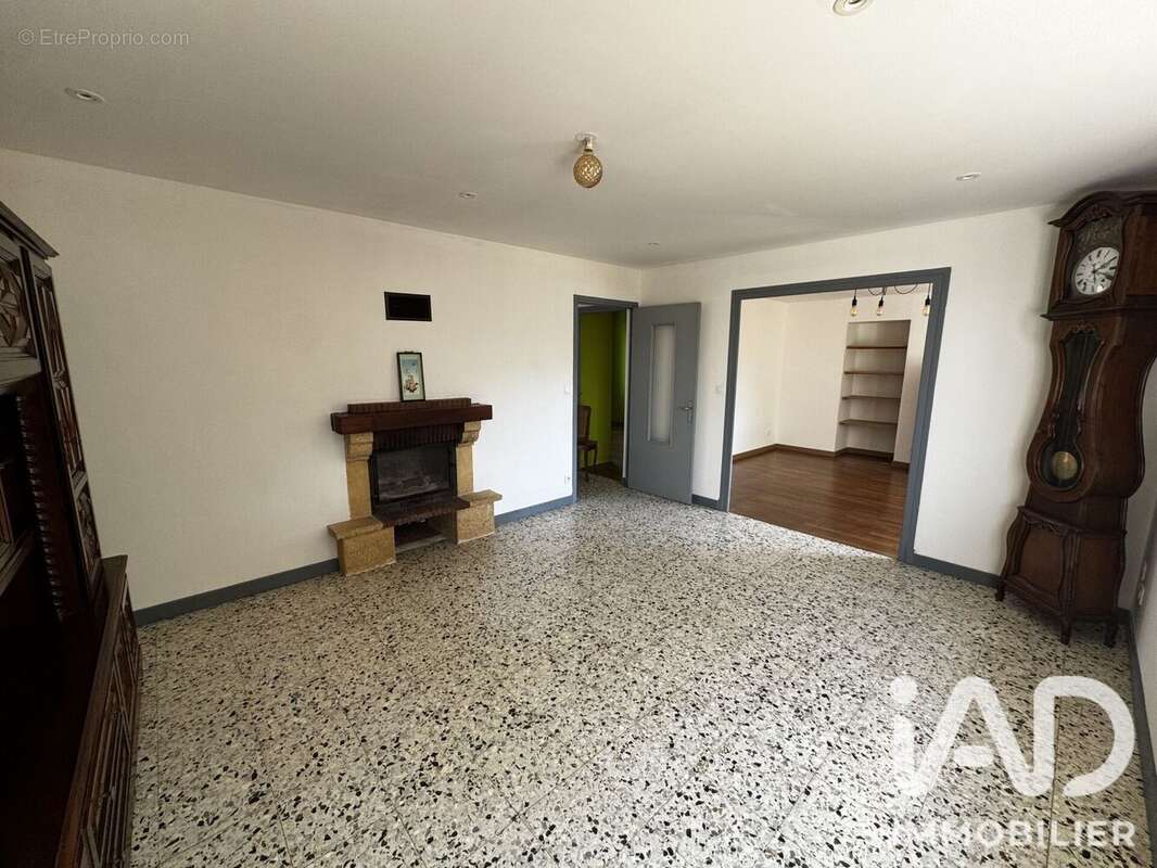Photo 3 - Maison à ESSERTENNE