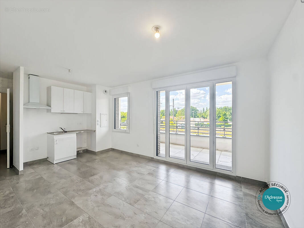 Appartement à MENNECY
