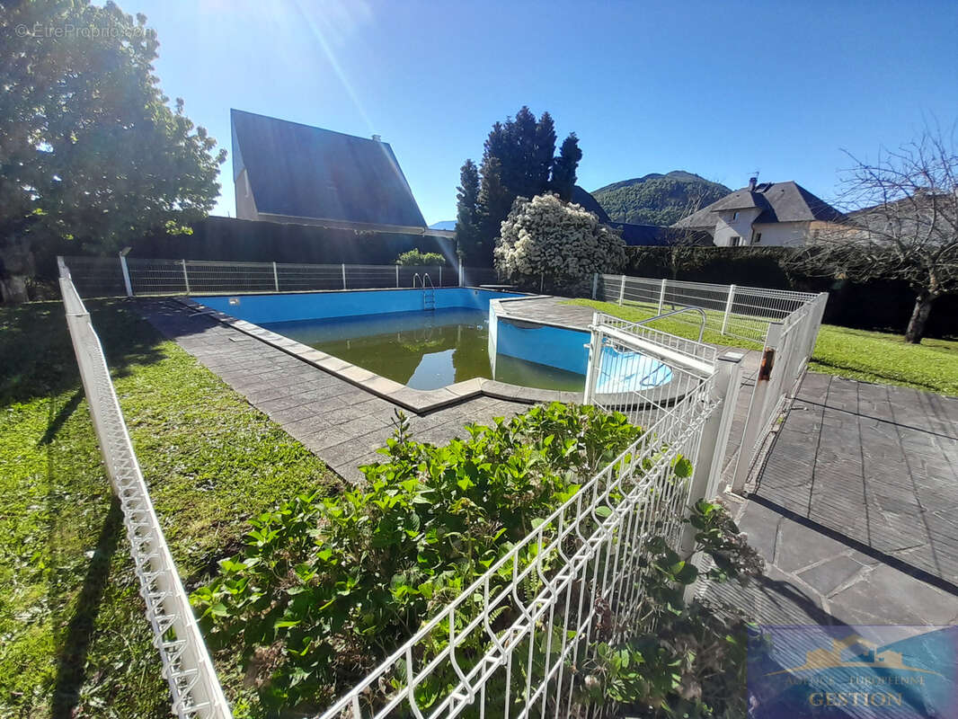 Maison à LOURDES