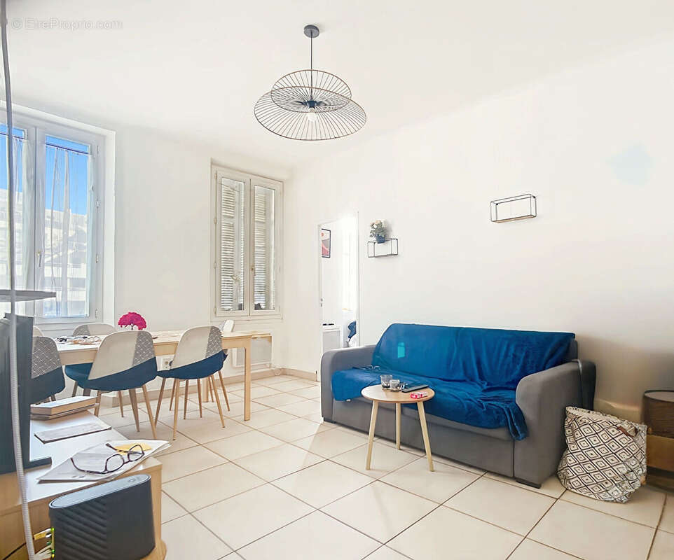 Appartement à MARSEILLE-8E