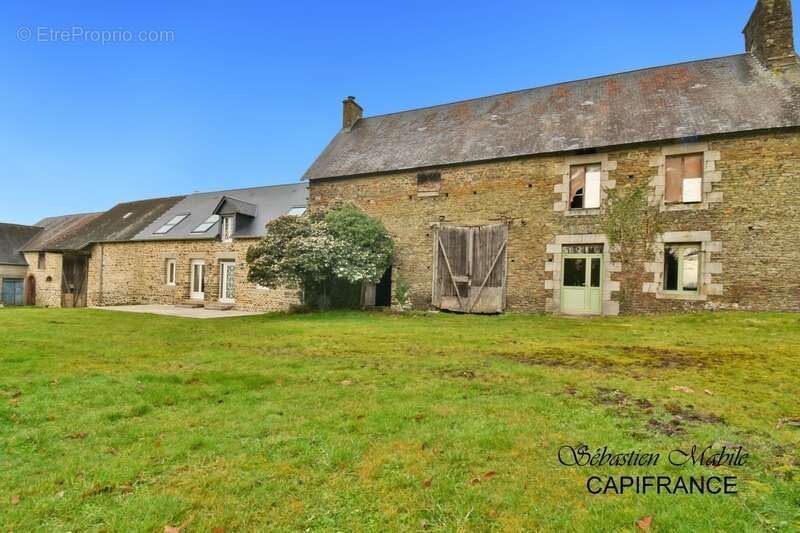 Maison rénovée + ancienne maison + (granges, écurie, étable)  LES PAS-PONTORSON (50) en Baie du Mont Saint Michel - photo 3