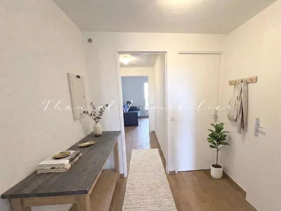 Appartement à LA GARDE-FREINET