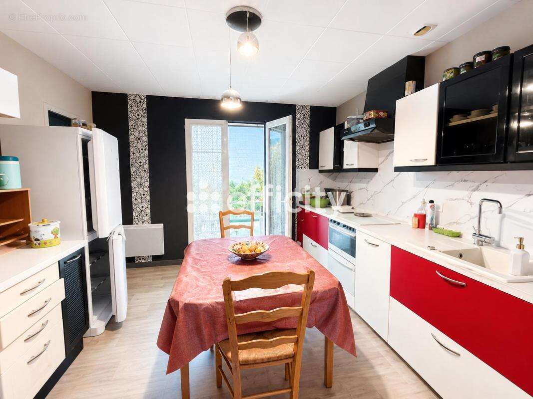 Maison 115 m² à Semussac  - photo 7