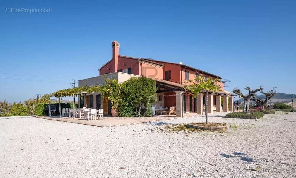 Maison à CLERMONT-FERRAND