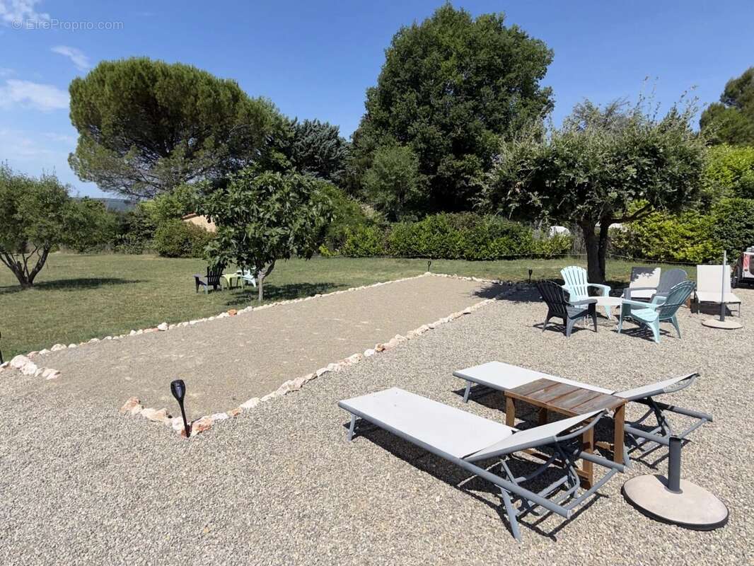Maison à REGUSSE