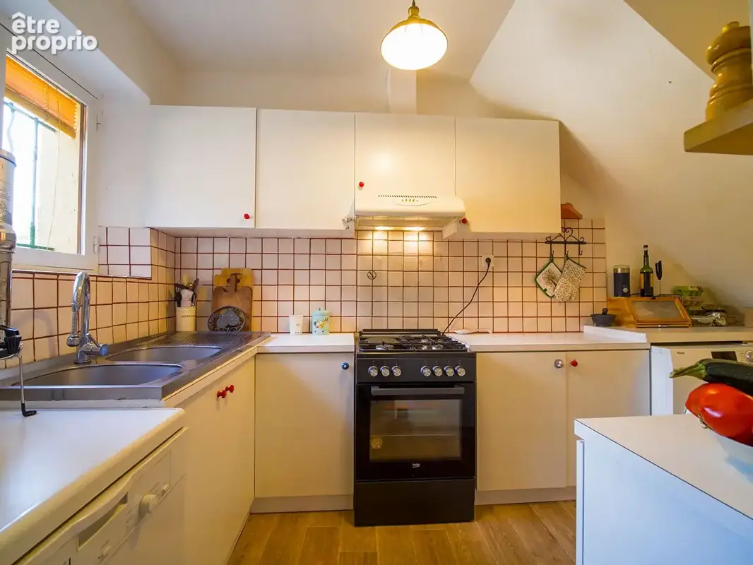 Maison de charme avec dépendance sur 5 Ha de terres - photo 3