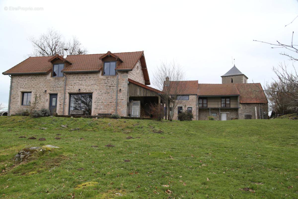 Maison à DETTEY
