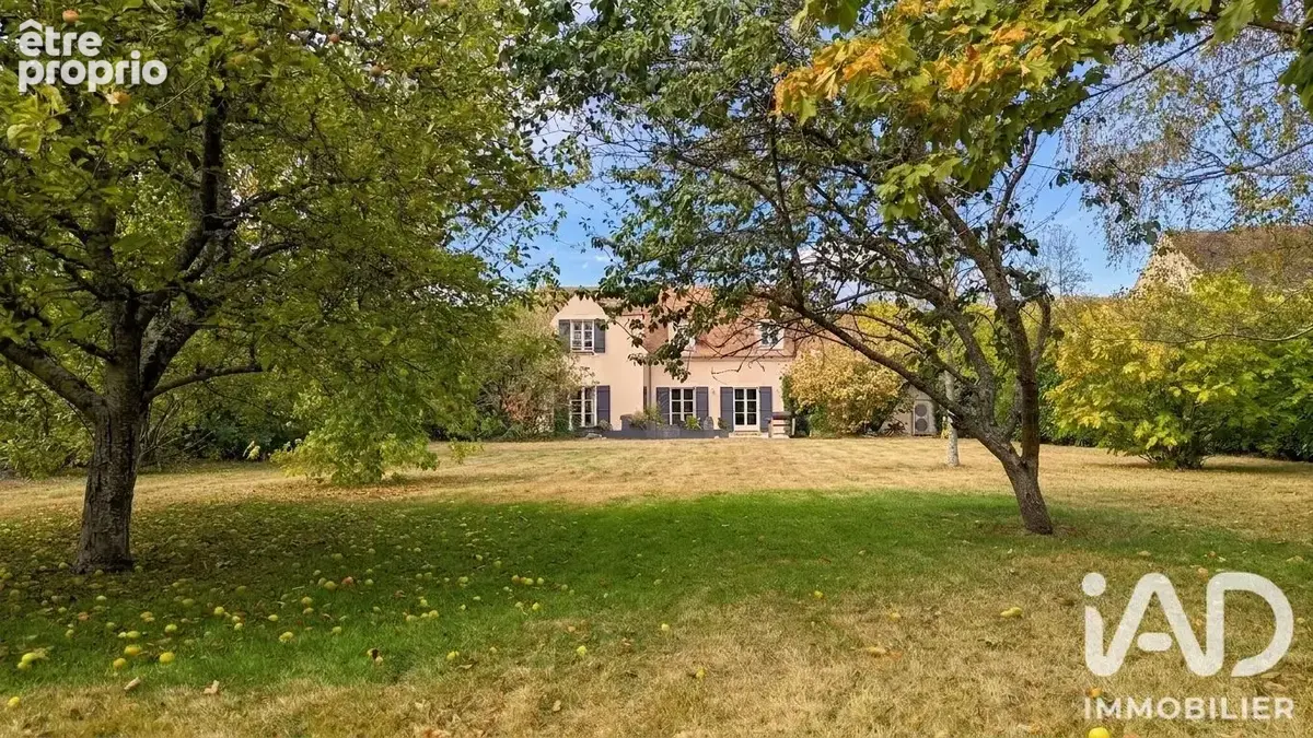 Photo 1 - Maison à LA CELLE-LES-BORDES