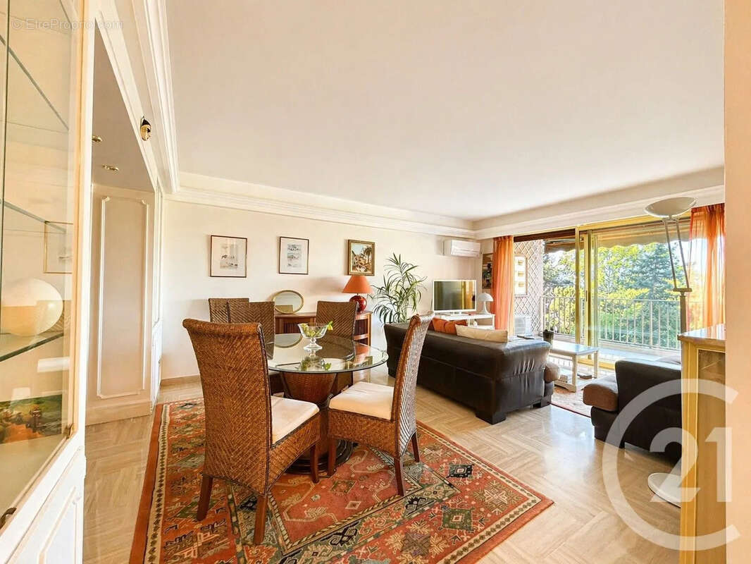 Appartement à LE CANNET