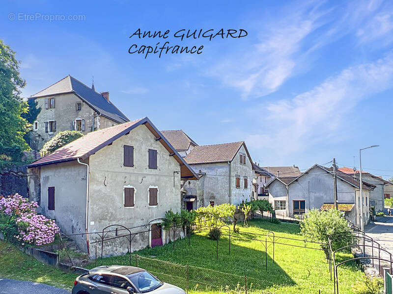 Appartement à SERRIERES-EN-CHAUTAGNE