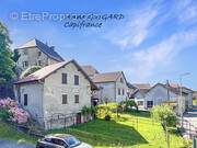 Appartement à SERRIERES-EN-CHAUTAGNE