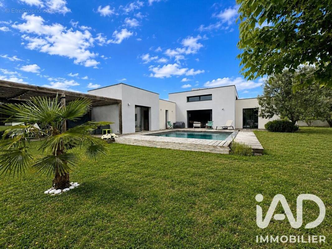 Photo 1 - Maison à CADAUJAC