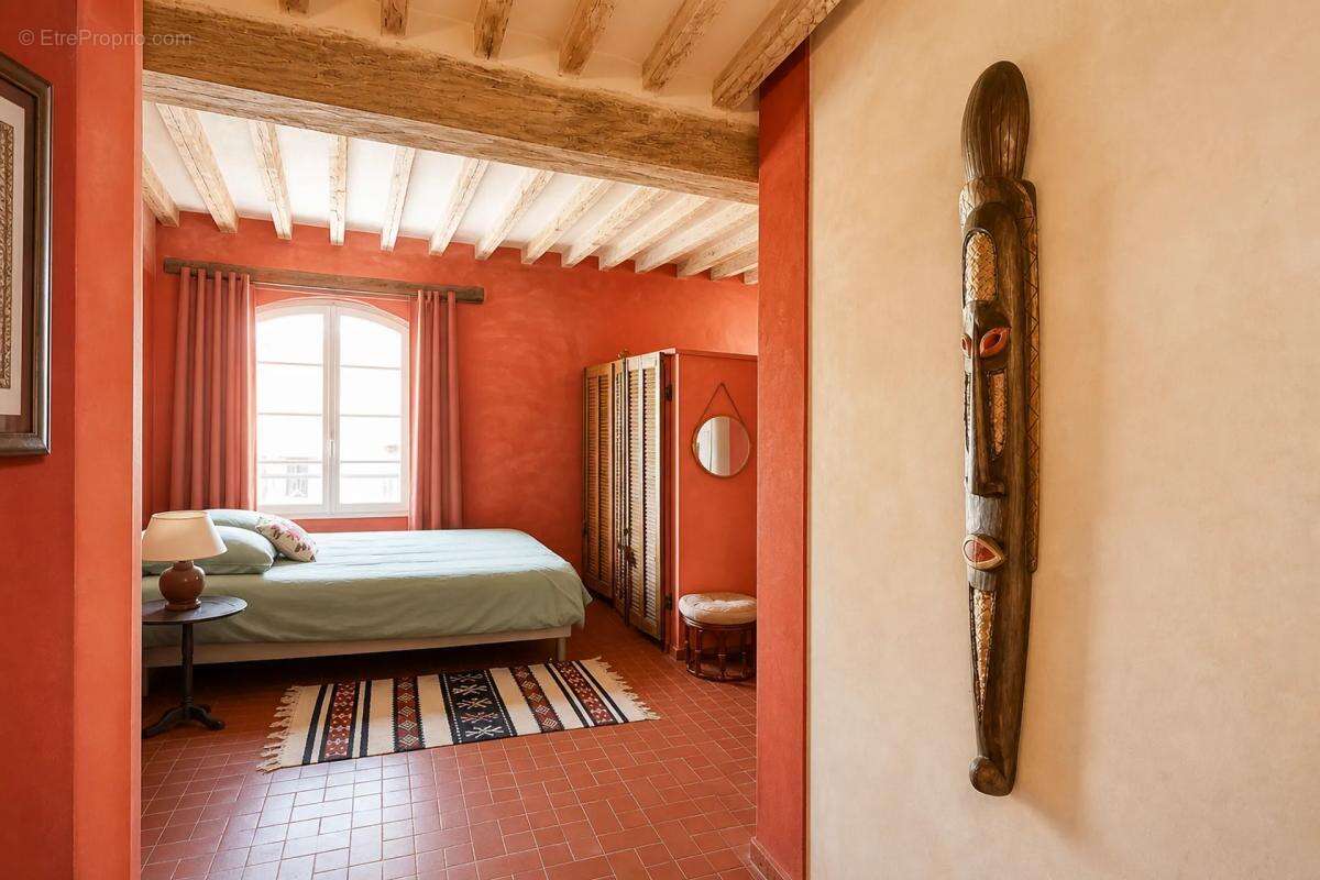 Maison à TAVERNES
