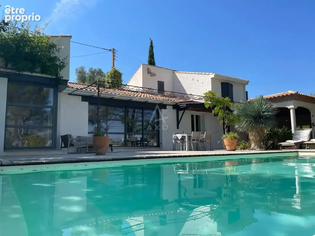 Villa 160m² habitables 4 chambres 2 bureaux 2 garages piscine sur 3000m² de terrain - photo 10