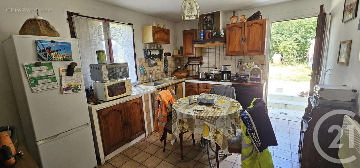 Maison à MONTHARVILLE