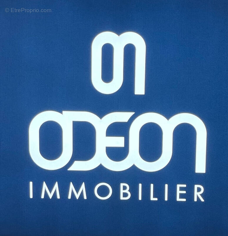 Commerce à PARIS-6E