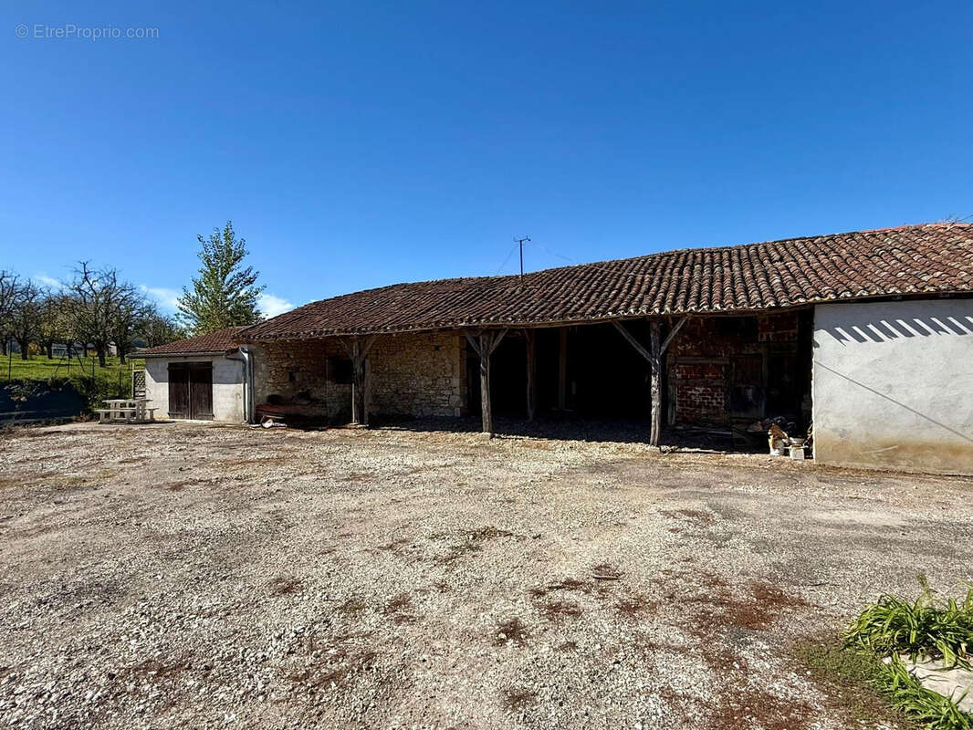 Maison à TREMONS