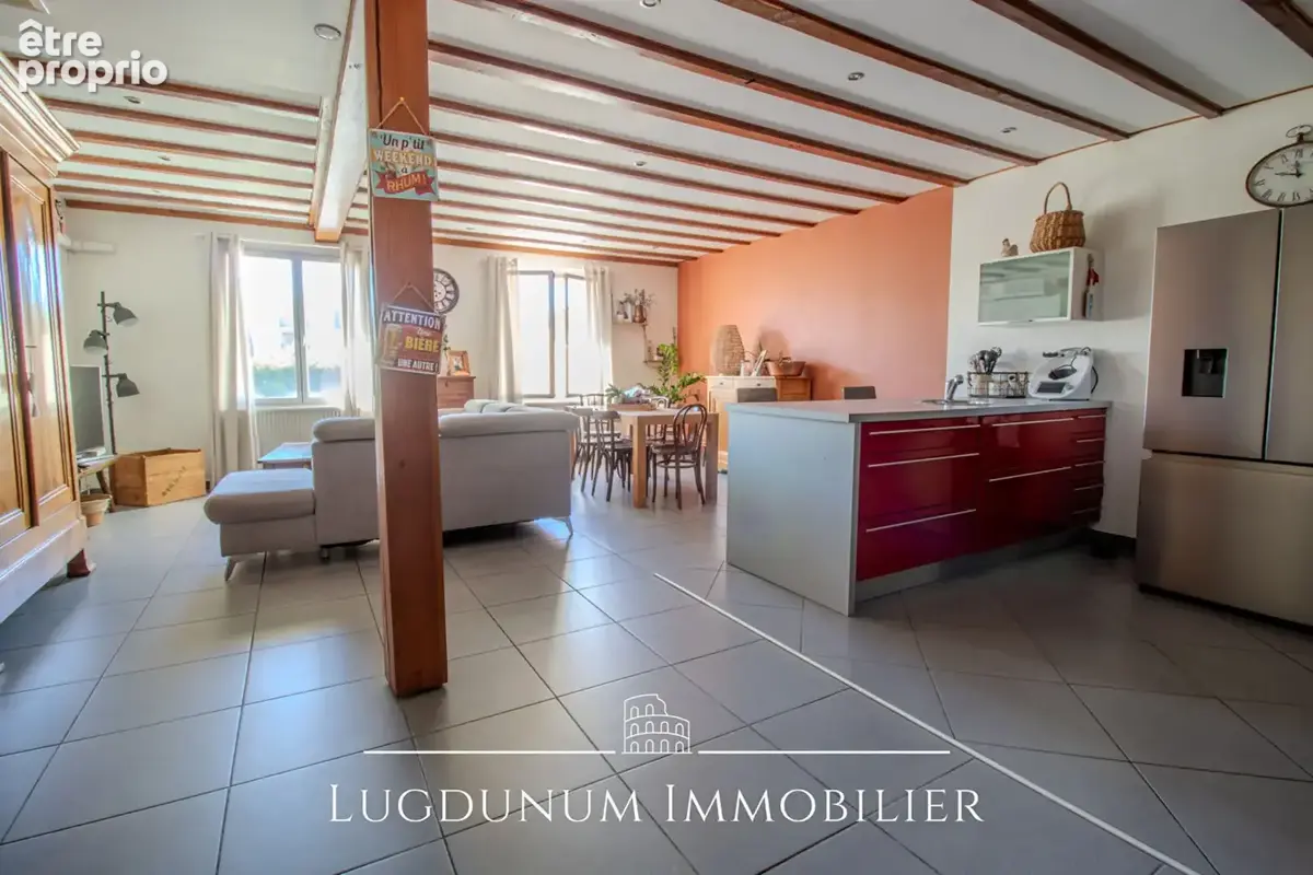Appartement type 4 en plein centre ville - photo 3