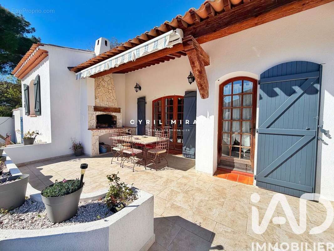 Photo 2 - Maison à SIX-FOURS-LES-PLAGES