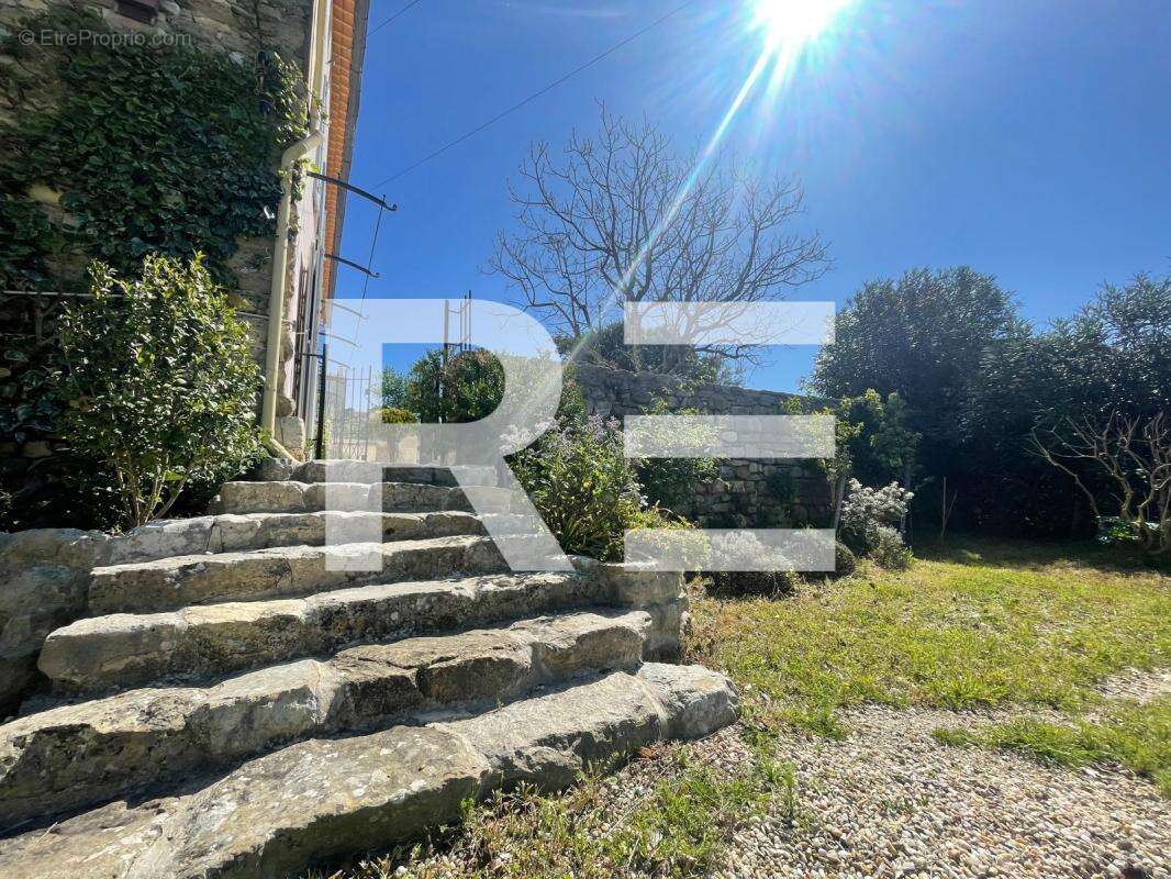 Authentique mas proche uzes - 240 m2 - piscine - photo 9