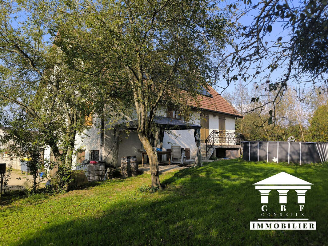 Maison à L'ABERGEMENT-SAINTE-COLOMBE