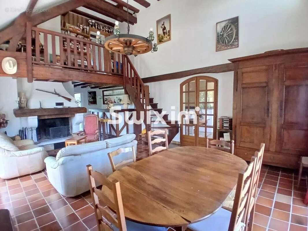 Maison à CHAMPAGNOLE