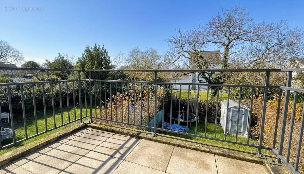 Appartement à SAINT-FARGEAU-PONTHIERRY