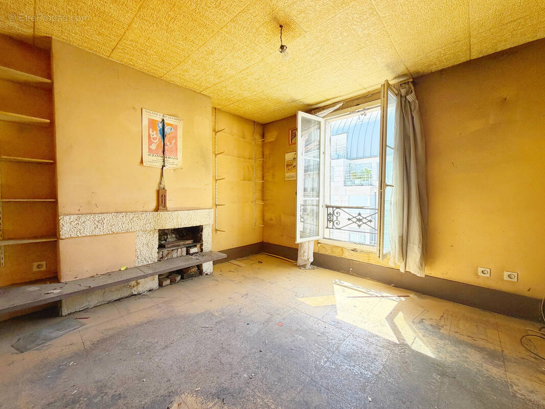 Appartement à PARIS-15E