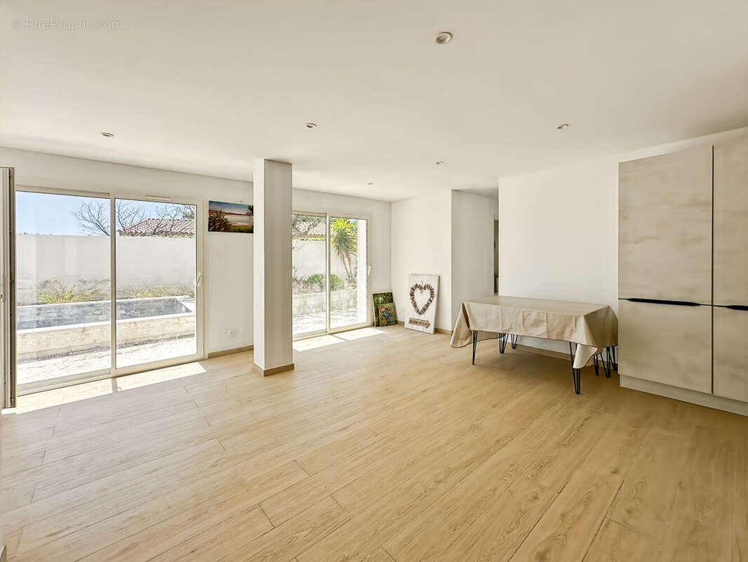 Maison 215m² à carry-le-rouet - photo 11