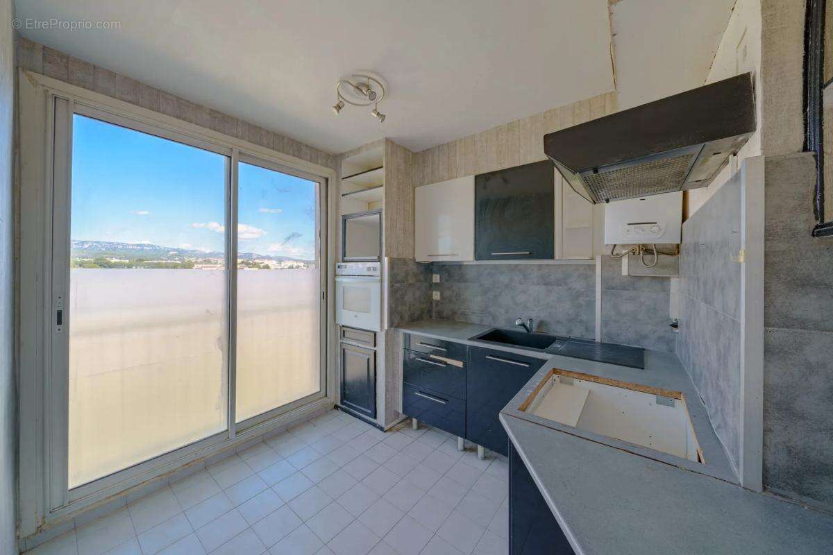 Appartement à MARSEILLE-13E