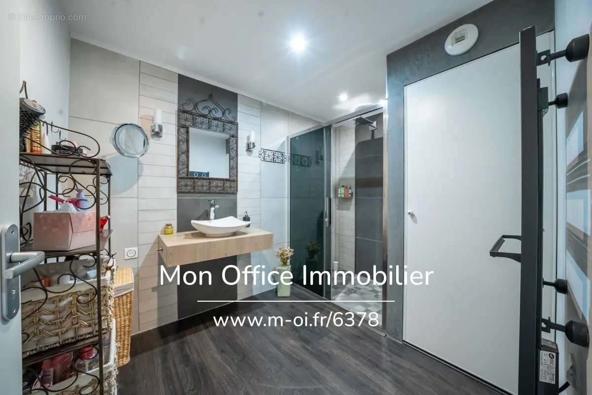 Appartement à MEYREUIL