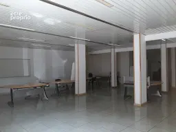 Immeuble professionnel 820 m² Saint-Denis - photo 3