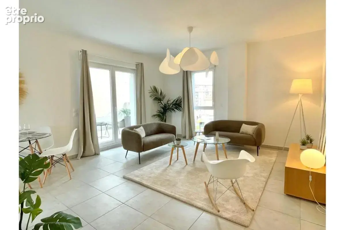 Appartement T3 de 75m² à Marseille 8e - photo 2