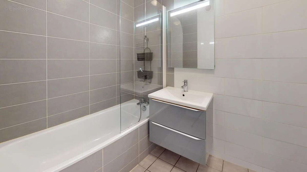 Appartement à PONTAULT-COMBAULT