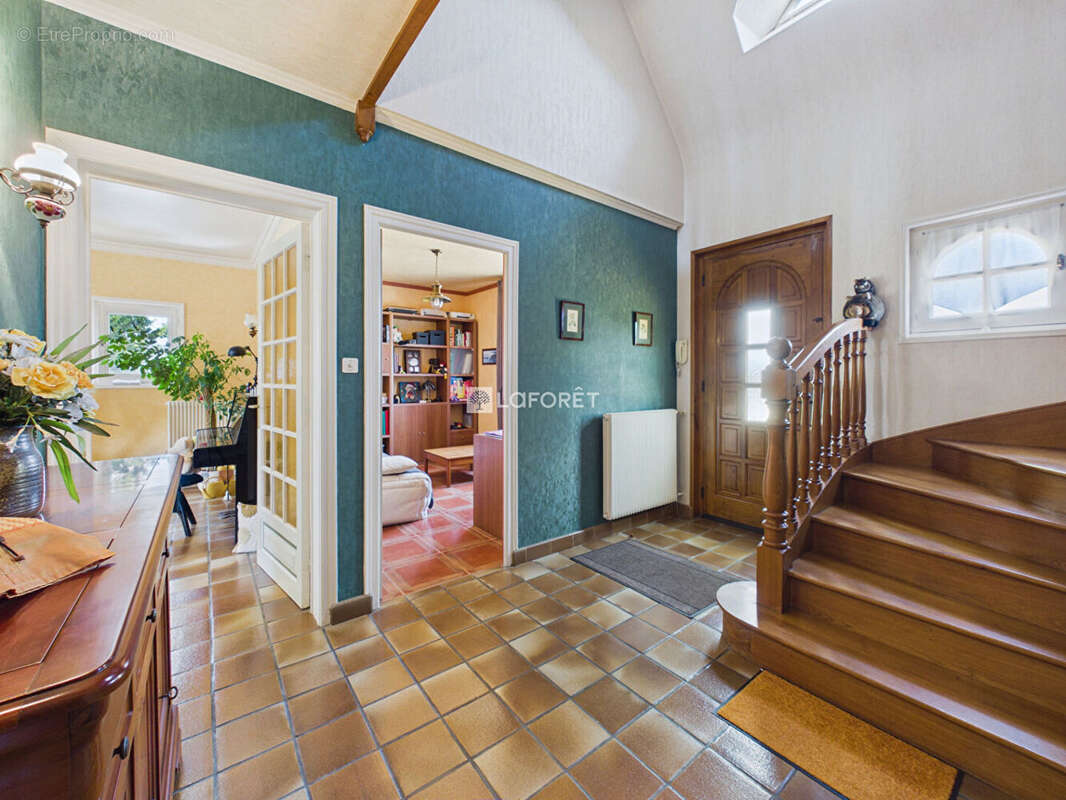Exclusivité  :  Maison Saint Evarzec 7 pièce(s) - photo 8