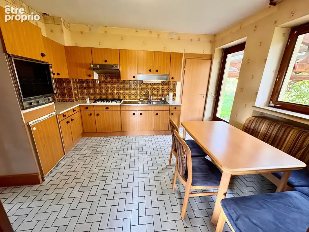Maison individuelle F6 sur sous-sol complet avec garage. - photo 4