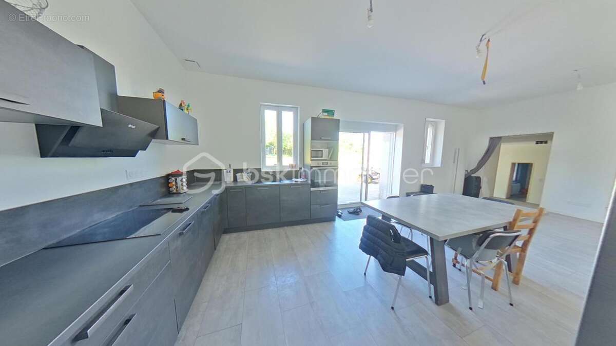 Maison à PERCENEIGE