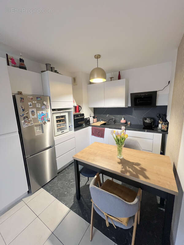 Appartement à BEAUZELLE