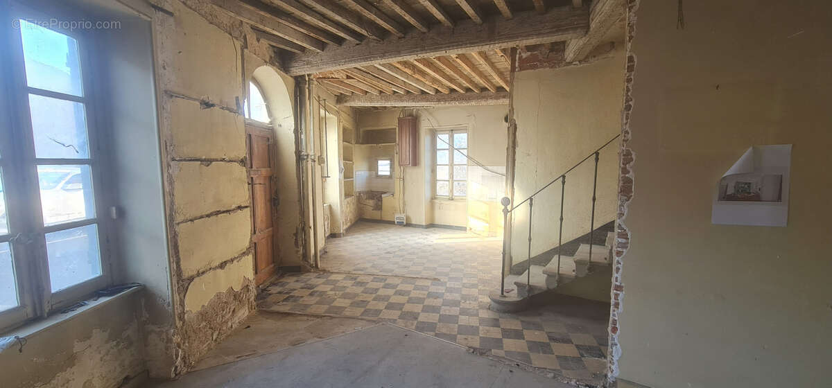 Maison à COMBRONDE