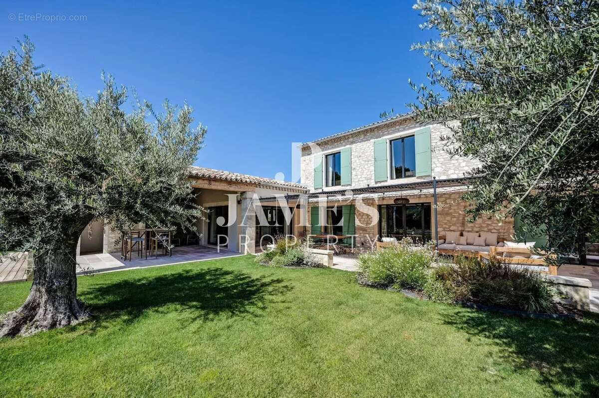 Maison à SAINT-REMY-DE-PROVENCE