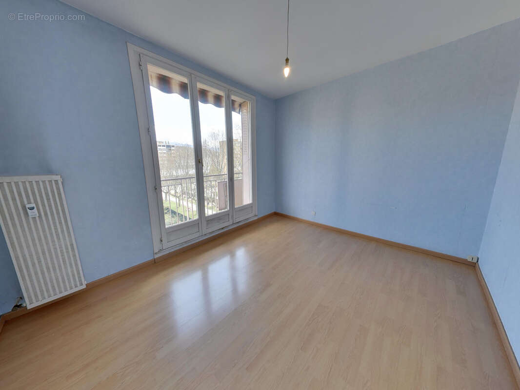 Appartement à ECHIROLLES