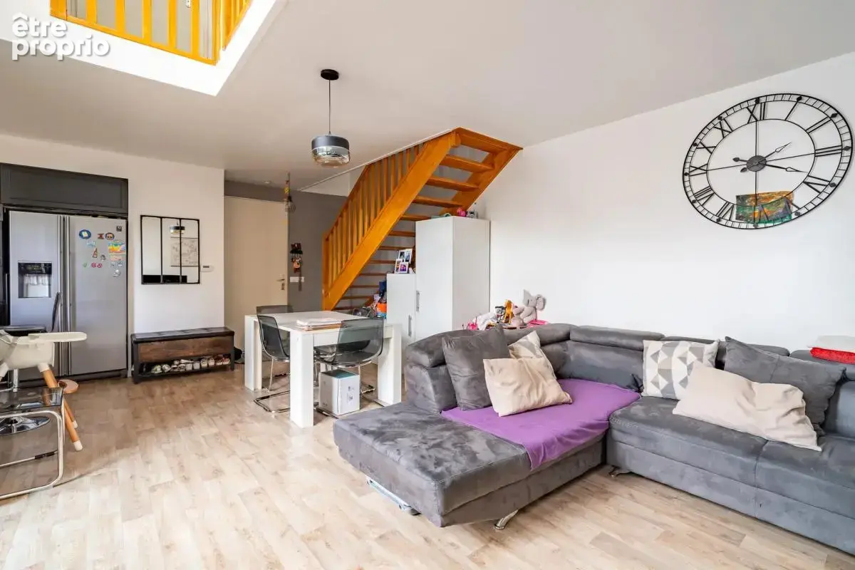 Duplex 3 pièces de 64 m² avec balcon et parking à Stains - photo 4