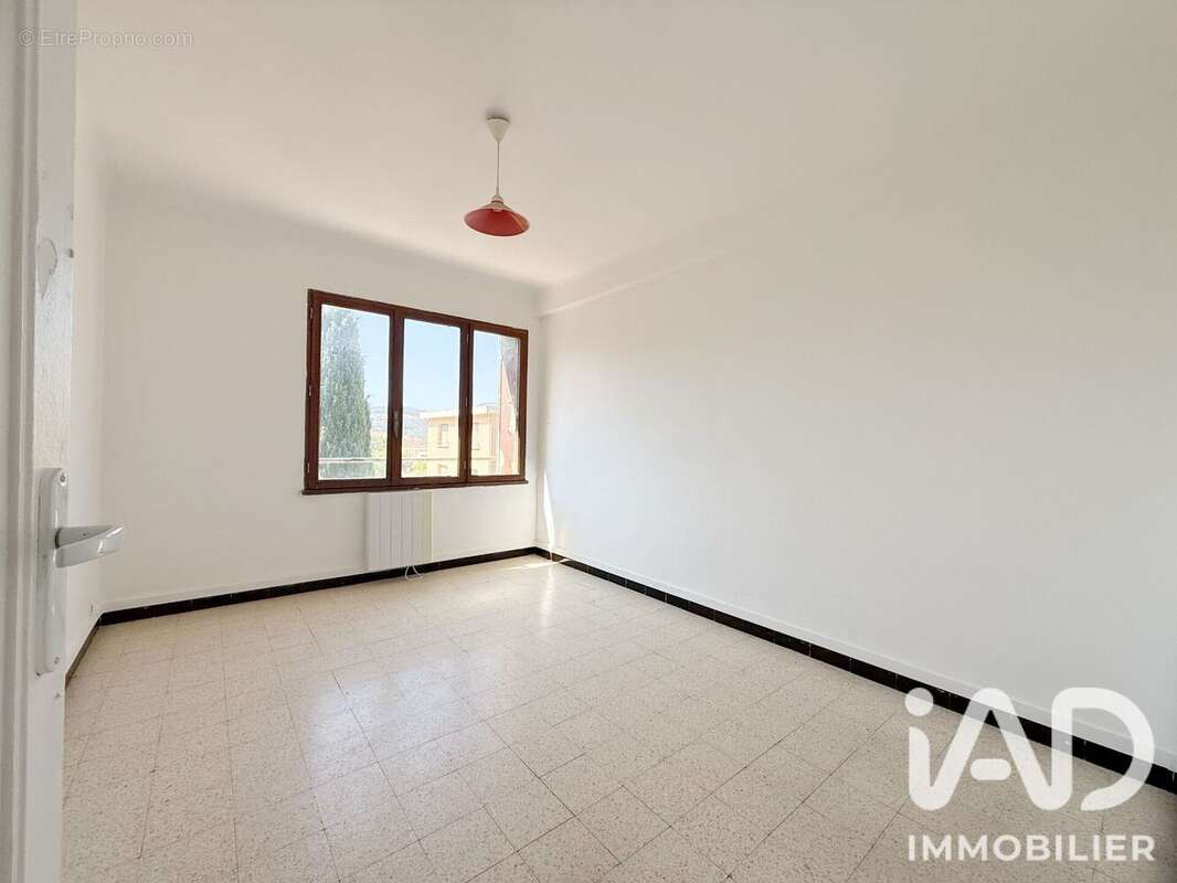 Appartement 58 m² à Hyeres  - photo 3