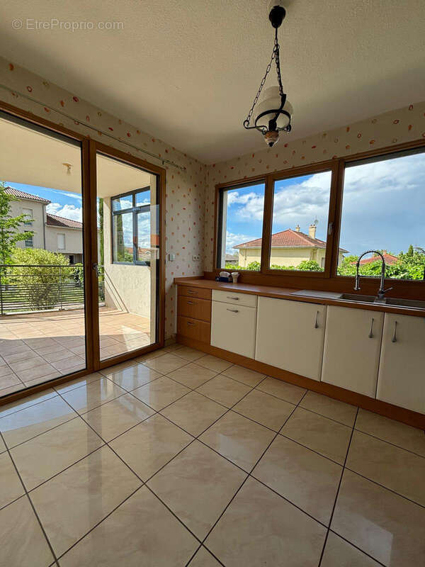 Appartement à LIMAS