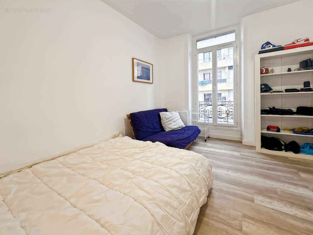 Appartement à MARSEILLE-5E