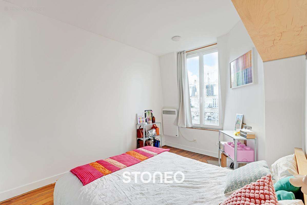 Appartement à PARIS-18E