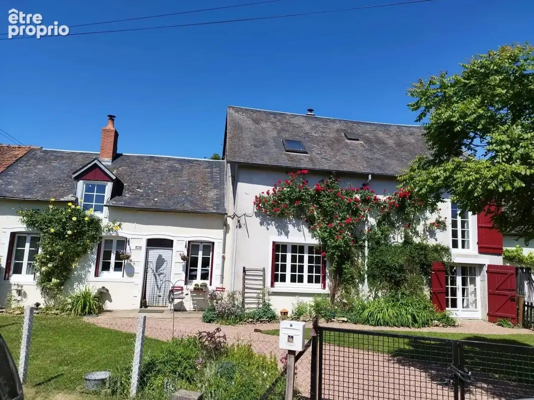 Maison à ALLUY