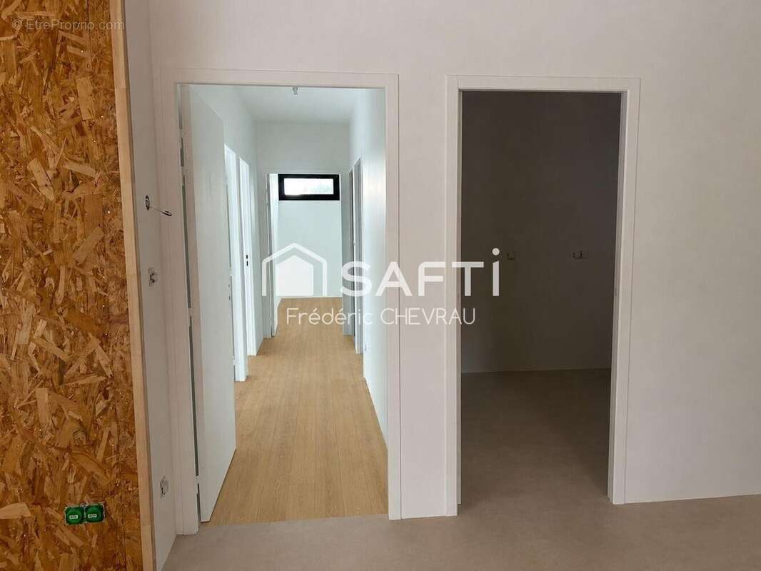Maison 135 m² à Ecoche  - photo 6